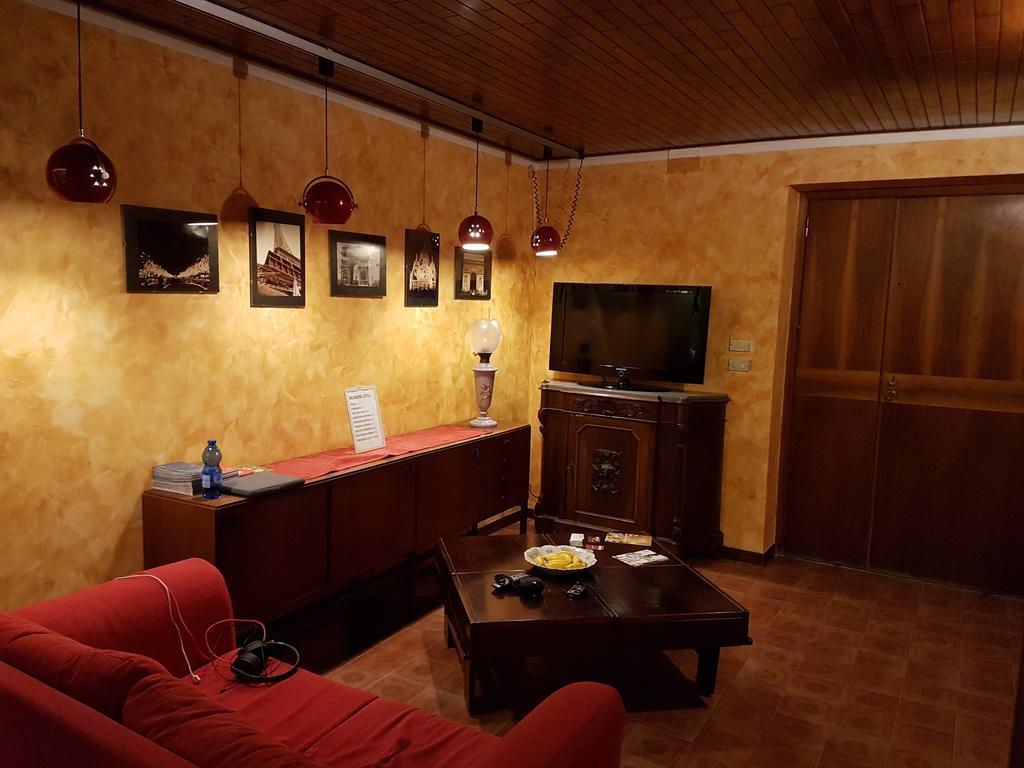 ホテル Casa Riccio パレルモ エクステリア 写真