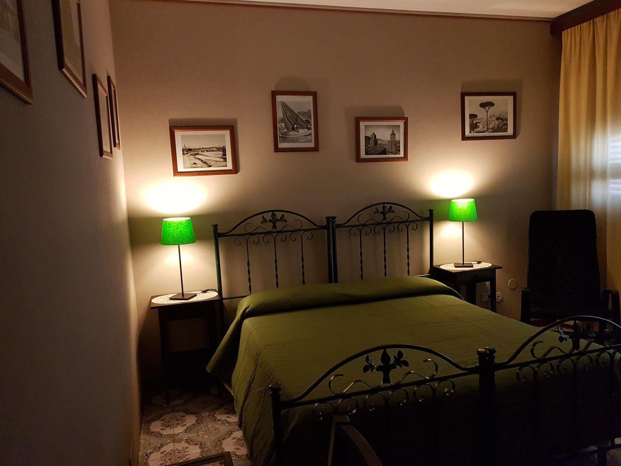 ホテル Casa Riccio パレルモ エクステリア 写真