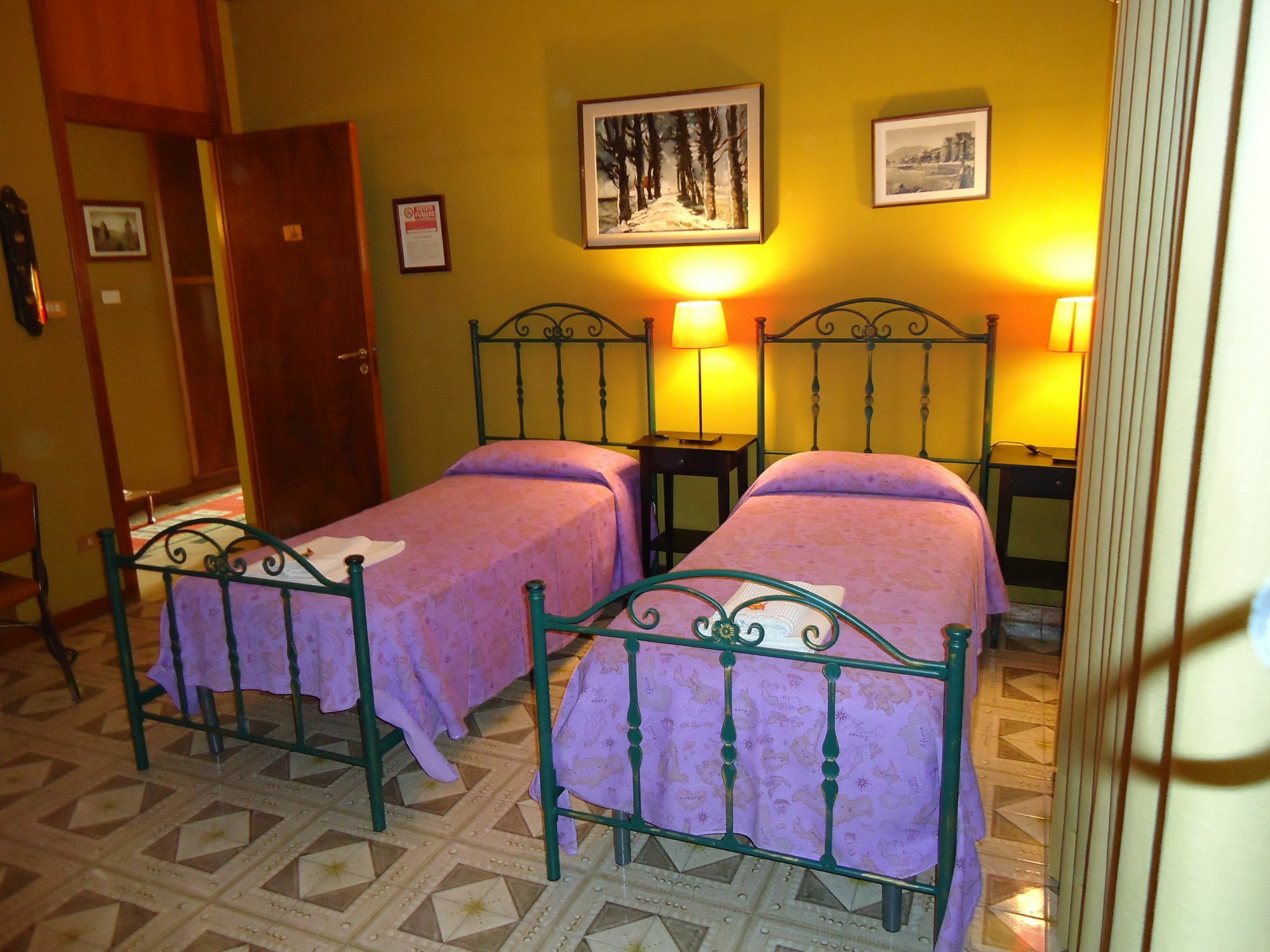 ホテル Casa Riccio パレルモ エクステリア 写真